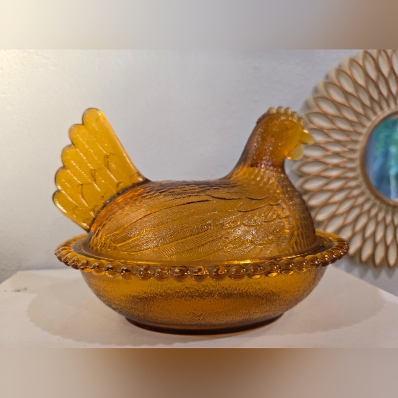 Amber Glass Hen Covered Dish Vintage - Picture 1 of 5